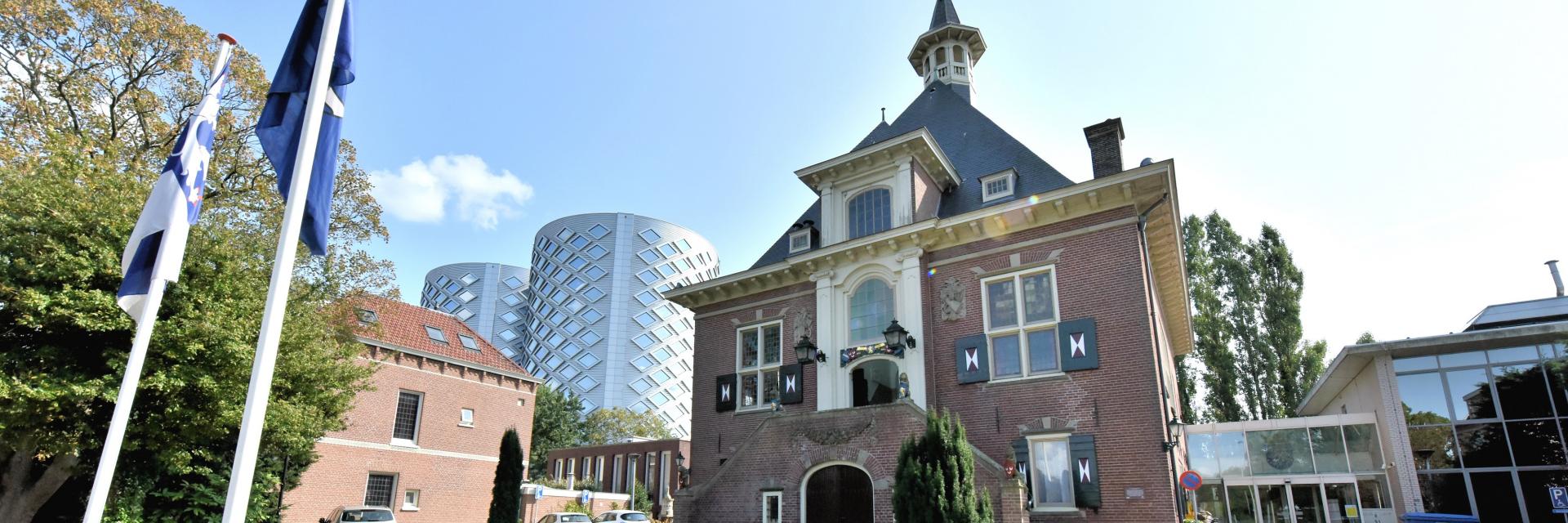 Raadhuis van voormalige gemeente Haarlemmerliede Spaarnwoude