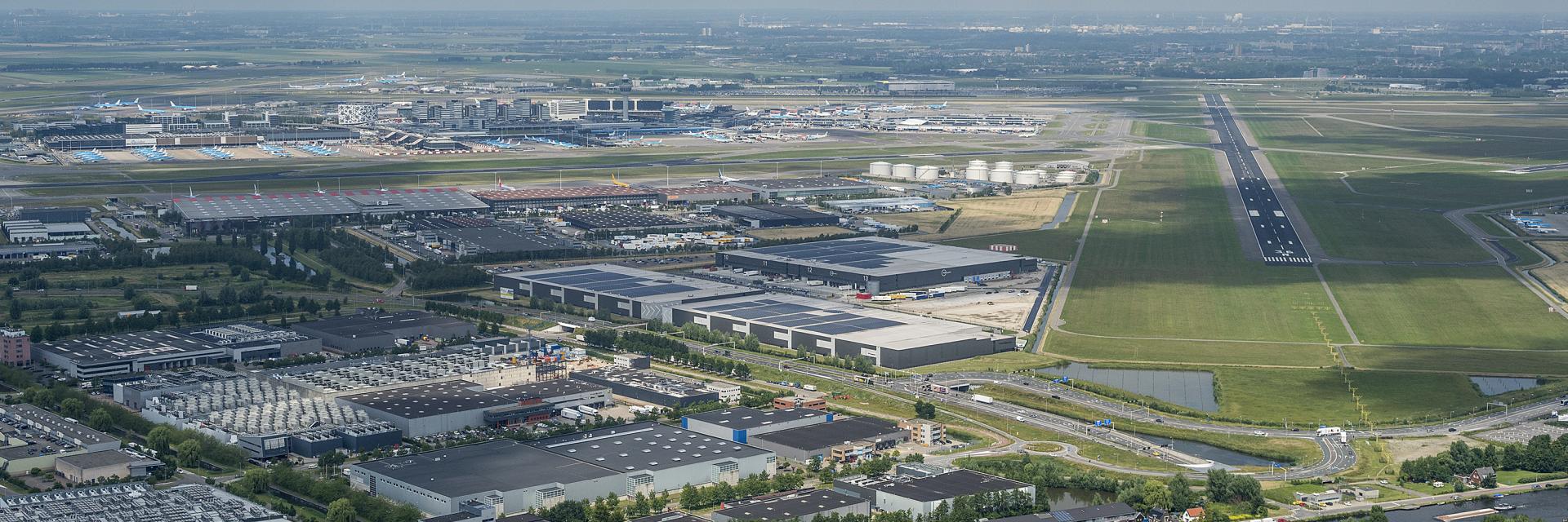 Luchtfoto van Schiphol-Rijk